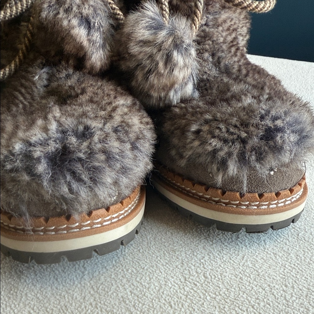 Sam Edelman “Blanche” Faux Fur Boots with Pom poms, size 7. - Picture 2 of 7